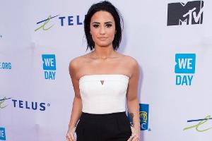 Demi Lovato auf dem roten Teppich des "We Day" in Canada