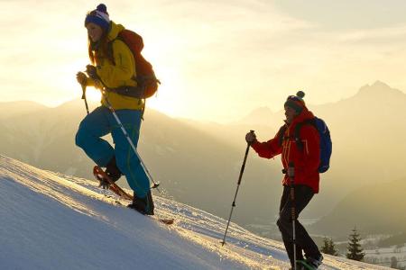 Schneeschuhwandern in unberührter Natur