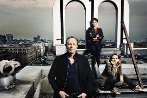 "The Team" ermittelt international: Der Däne Harald Bjørn (Lars Mikkelsen, l.), die Deutsche Jackie Müller (Jasmin Gerat, M....