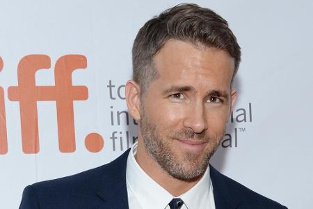 Ryan Reynolds hält sich beim Wandern fit