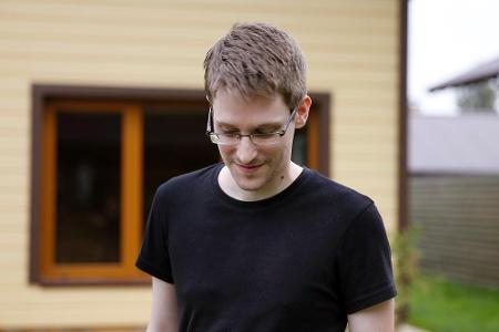 Edward Snowden nach seiner Flucht in Moskau