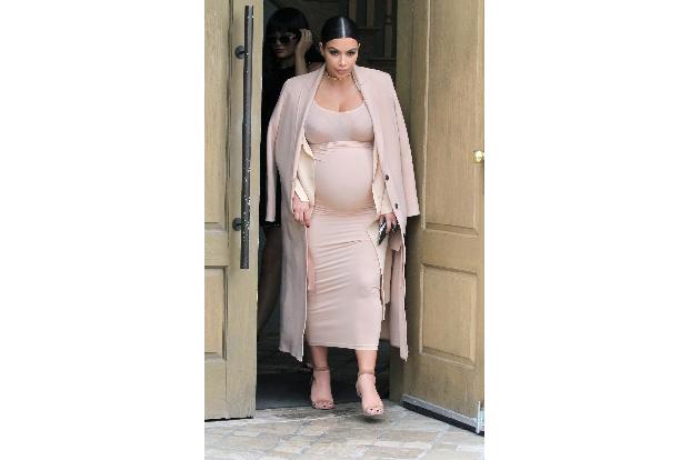 01b Kim Kardashian Pacific Coast News WENN wenn23079619.jpg