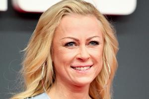 Ob Jenny Elvers auch noch so lächelt, wenn sie Maden verspeisen muss?