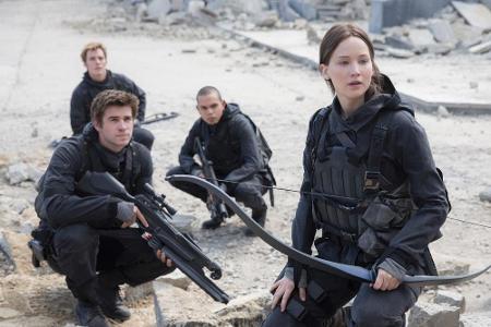 Jennifer Lawrence (r.) ist derzeit im vierten und letzten Teil der 
