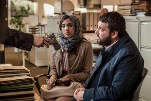 "Zum Sterben zu früh": Dalida (Narges Rashidi) und Mohammed (Sahin Eryilmaz) sind auf dem Polizeirevier