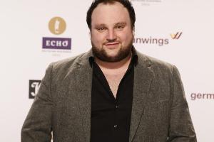 Über Nacht wurde Alex Diehls Gedenksong "Nur ein Lied" zum Facebook-Phänomen