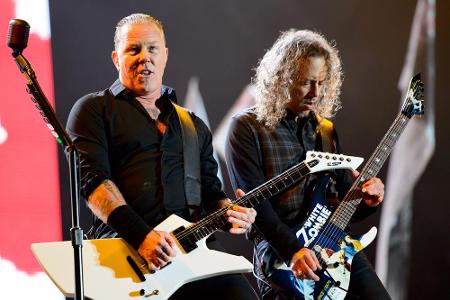 Frontmann James Hetfield (l.) und Gitarrist Kirk Hammett von Metallica