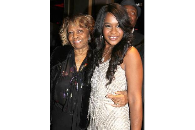 ...sie nun leider niemals in die Tat umsetzen können wird. Die 22-Jährige hinterlässt nicht nur ihre Familie samt Großmutter...