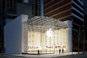 Rapper Prince Harvey hat angeblich vier Monate lang in einem Apple Store an seinem Album gearbeitet