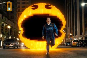Josh Gad flieht vor Pac-Man