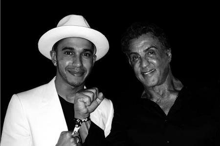 Zwei Ring-Legenden: Hamilton fährt Runden, 