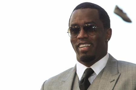 Sean Combs kann wieder lachen: Er kommt nach seiner Festnahme ungeschoren davon
