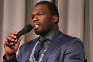 50 Cent war mit dabei als der Film "Southpaw" in Hollywood präsentiert wurde - ob er sich so bald wieder in der Öffentlichke...