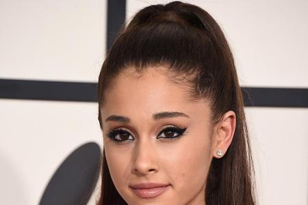 So süß und unschuldig die Sängerin auch aussieht - offenbar hat es Ariana Grande faustdick hinter den Ohren