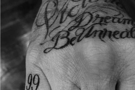 David Beckham drückt seine Liebe für Frau und Familie in einem Tattoo aus