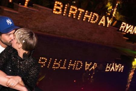 Der Tennisspieler und die Schauspielerin sind seit 2013 verheiratet und feiern ihre Liebe immer noch bei jeder Gelegenheit.