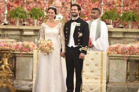 Die Frischverheirateten haben bei aller Romantik auch daran gedacht, für den Ernstfall vorzusorgen