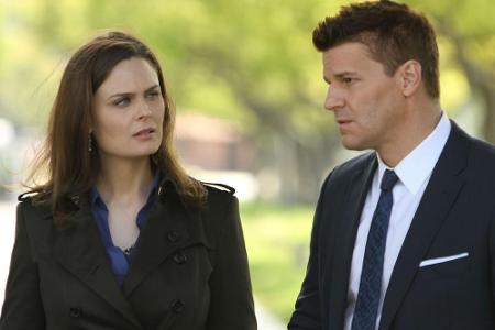 Müssen sich Brennan (Emily Deschanel) und Booth (David Boreanaz) bald mit kopflosen Reitern herumschlagen?