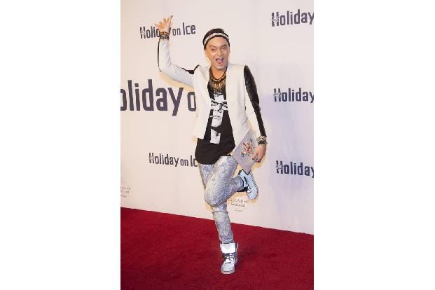 ...zu präsentieren. Ähnlich verhielt sich Red Carpet-Dauergast Julian F. M. Stoeckel. Wenn man selbst nicht viel zu bewerben...