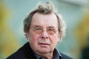 Literaturkritiker, Schriftsteller und TV-Star Hellmuth Karasek ist gestorben