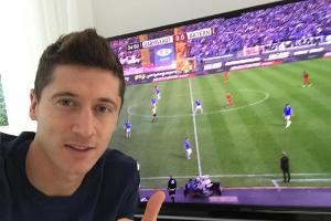 Robert Lewandowski drückt seinem Team die Daumen