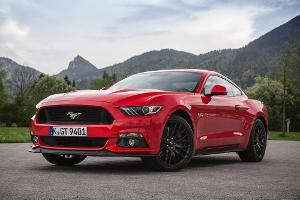 "Race-Rot" ist die Lieblingsfarbe der Mustang-Käufer