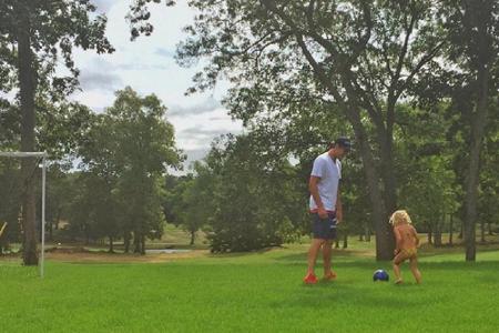 Familienglück für Gisele Bündchen: Mann und Tochter tollen im Garten