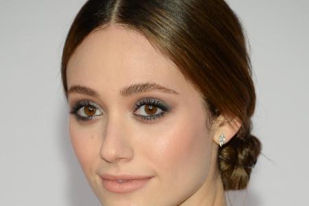 Emmy Rossum hat sich mit ihrem Freund Sam Esmail verlobt