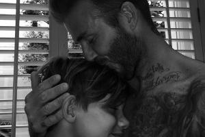 Vater und Sohn verstehen sich gut: David und Romeo Beckham