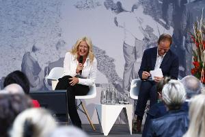 Barbara Schöneberger im Gespräch mit Stephan Schäfer beim Innovationstag 2015 in München