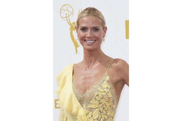 Wer hätte das gedacht! Unsere Heidi Klum hat es doch tatsächlich geschafft, eines der mit Abstand unvorteilhaftesten Outfits...