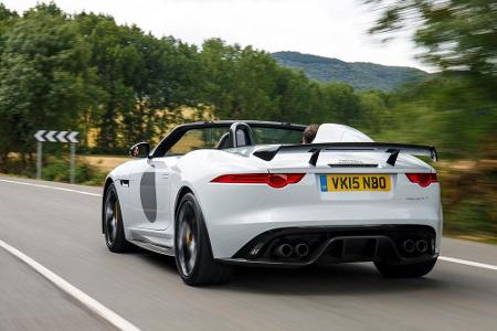 Der Höcker erinnert an den legendären Le Mans-Sieger D-Type