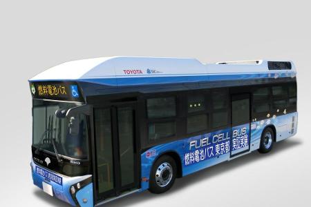 Im Härtetest: Brennstoffzellenbus Hino H2 von Toyota