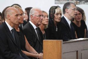 Franz Beckenbauer nimmt mit seiner Familie in der Kirche "Heilige Familie" Abschied von seinem Sohn Stephan