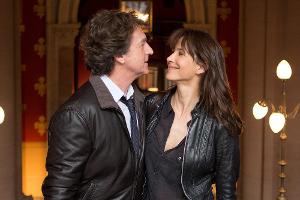 "Ein Augenblick Liebe": Elsa (Sophie Marceau) und der verheiratete Pierre (François Cluzet) laufen sich immer wieder über de...