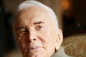 Kirk Douglas will sein Vermögen von 80 Millionen Dollar spenden