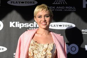 Miley Cyrus will wohl an ihrem guten Ruf arbeiten und prangert jetzt die Fehler von Kolleginnen an