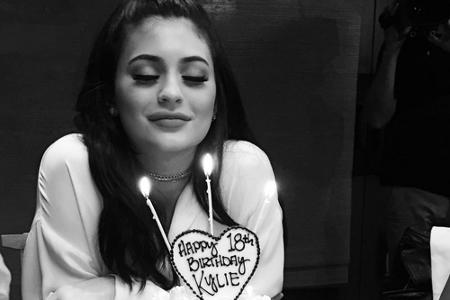 Kylie Jenner wird nicht nur an ihrem 18. Geburtstag gefeiert, sondern auch schon Tage davor