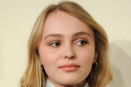 Lily-Rose Depp identifiziert sich nicht als 