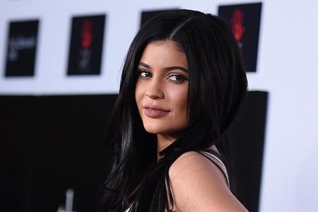 Kylie Jenner hat von ihrem Freund Tyga einen Diamantring geschenkt bekommen