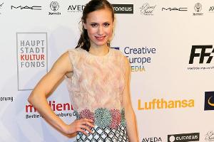 Für ihre schauspielerischen Leistungen wurde Alina Levshin bereits mehrfach ausgezeichnet. Aber auch in Sachen Mode kann sie...