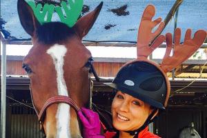 Kaley Cuoco freut sich auf Weihnachten