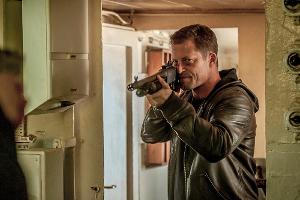 Til Schweiger schießt sich als Nick Tschiller durch die Hamburger Unterwelt