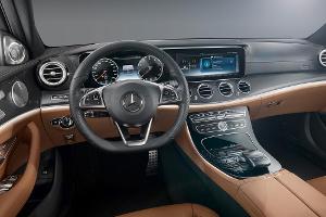 Neue E-Klasse: Doppel-S im Design, Doppel-Display für die Funktionalität