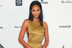 In ihrer goldenen Robe erinnerte Model Chanel Iman an die ägyptische Königin Kleopatra