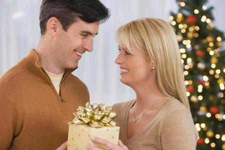 Eine Reise ist für viele das Traumgeschenk zu Weihnachten