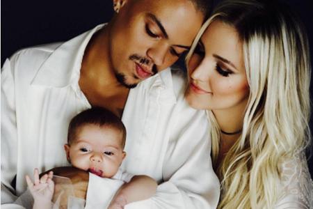 Auch Ashlee Simpson (31) und Evan Ross (27) durften sich 2015 über Familiennachwuchs freuen: Mit diesem Foto präsentierte Ro...