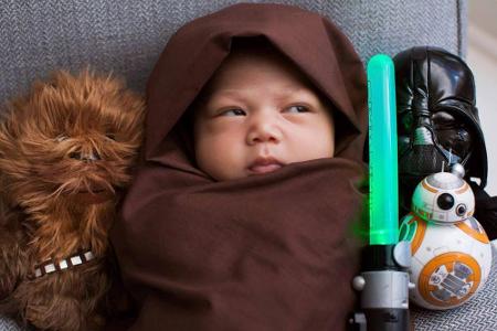 Oh wie süß! Die kleine Max Zuckerberg als Mini-Jedi