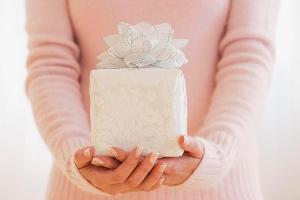 Auch selbstgebastelte Geschenke machen Freude