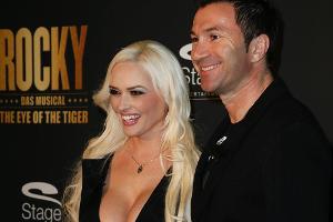 Daniela Katzenberger und ihr Verlobter Lucas Cordalis bei der "Rocky"-Premiere in Stuttgart